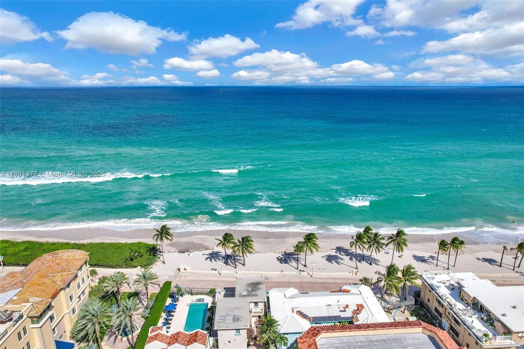 For Sale: $3,850,000 (3 beds, 3 baths, 3683 Square Feet)