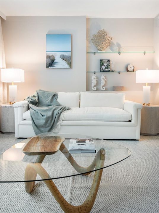 For Sale: $900,000 (0 beds, 1 baths, 760 Square Feet)