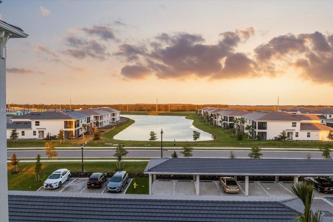 For Rent: $2,200 (2 beds, 2 baths, 1154 Square Feet)