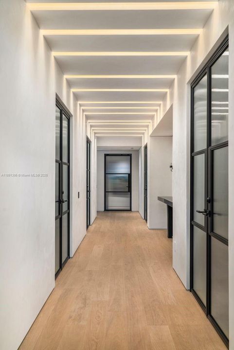 For Sale: $24,995,000 (6 beds, 6 baths, 10391 Square Feet)