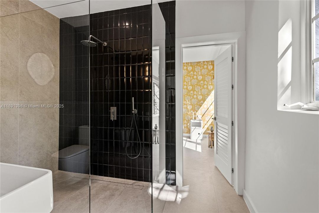 待售: $3,495,000 (5 贝兹, 4 浴室, 2674 平方英尺)