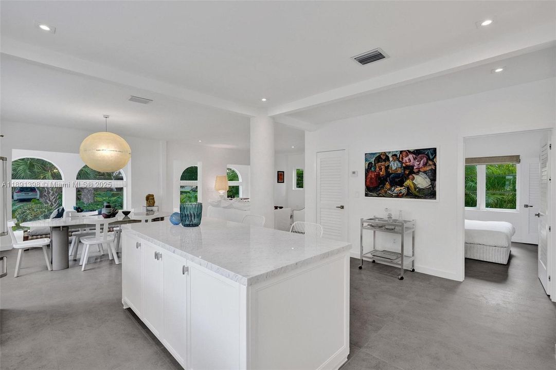 待售: $3,495,000 (5 贝兹, 4 浴室, 2674 平方英尺)