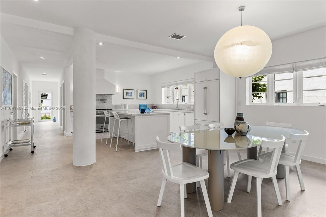 待售: $3,495,000 (5 贝兹, 4 浴室, 2674 平方英尺)