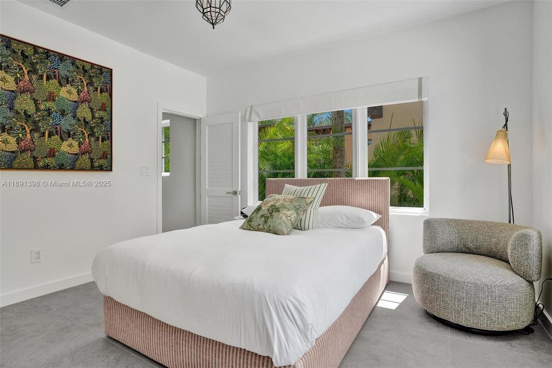 待售: $3,495,000 (5 贝兹, 4 浴室, 2674 平方英尺)