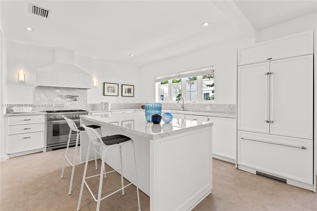 待售: $3,495,000 (5 贝兹, 4 浴室, 2674 平方英尺)