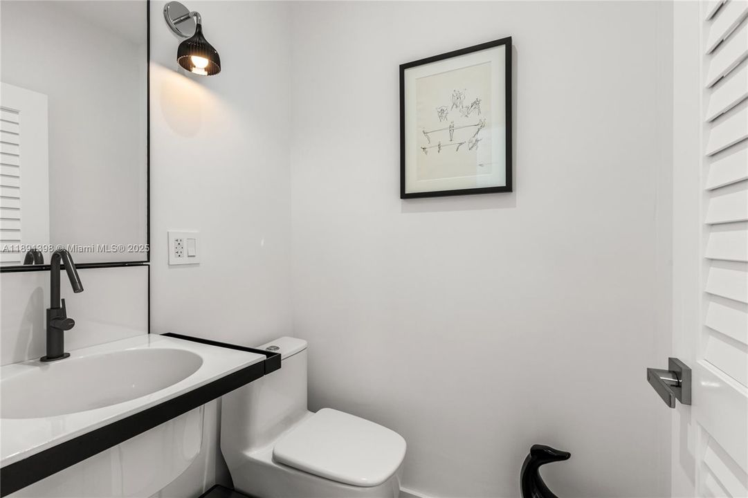 待售: $3,495,000 (5 贝兹, 4 浴室, 2674 平方英尺)