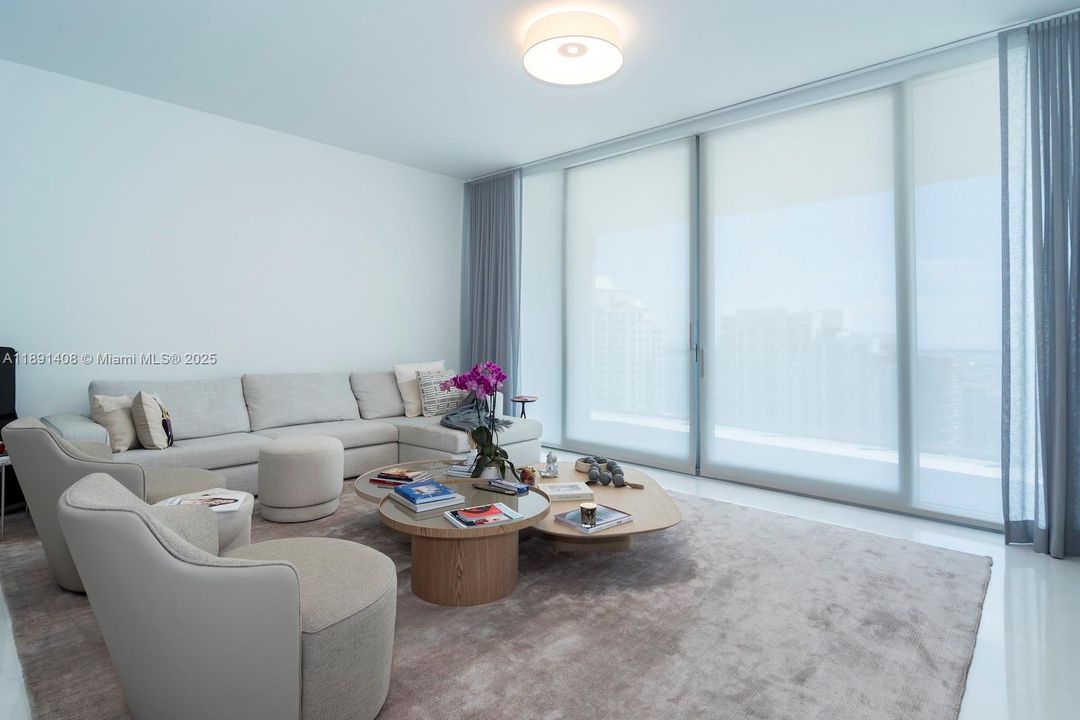 出租: $29,000 (3 贝兹, 4 浴室, 3078 平方英尺)