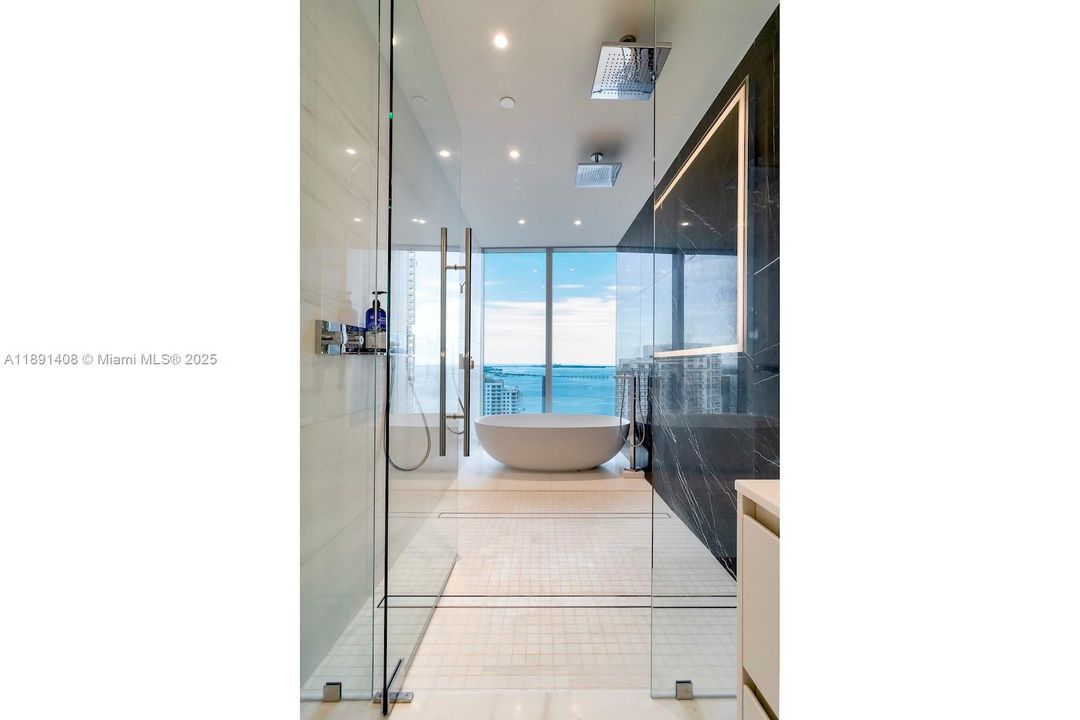 出租: $29,000 (3 贝兹, 4 浴室, 3078 平方英尺)