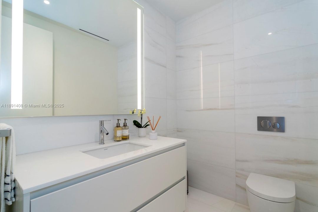 出租: $29,000 (3 贝兹, 4 浴室, 3078 平方英尺)