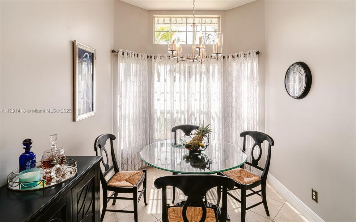 На продажу: $700,000 (2 спален, 2 ванн, 1519 Квадратных фут)