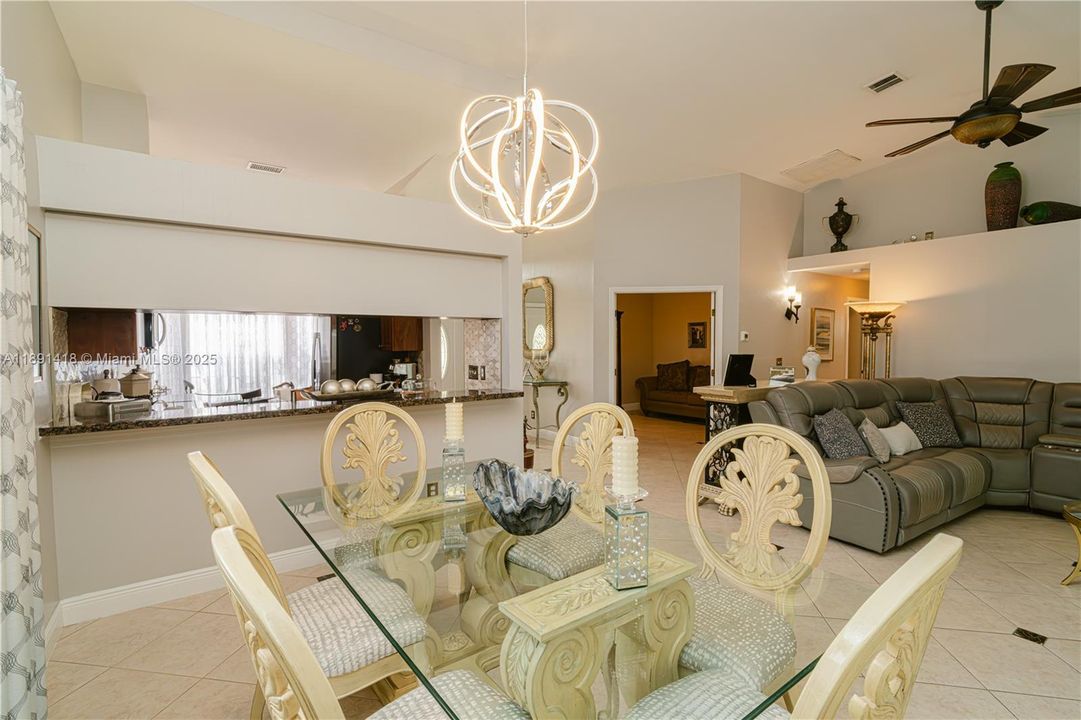 На продажу: $700,000 (2 спален, 2 ванн, 1519 Квадратных фут)