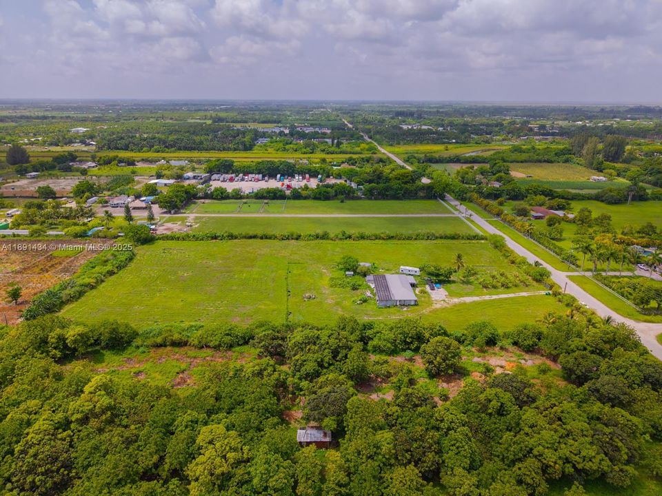 На продажу: $1,800,000 (0 спален, 0 ванн, 0 Квадратных фут)