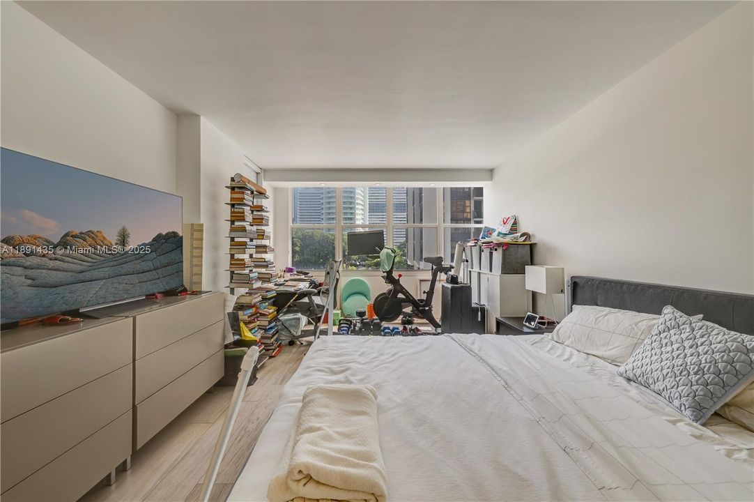 For Sale: $665,000 (2 beds, 2 baths, 1467 Square Feet)