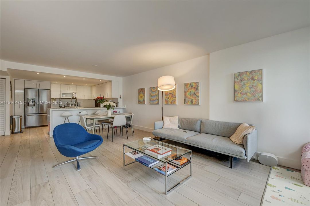 For Sale: $665,000 (2 beds, 2 baths, 1467 Square Feet)