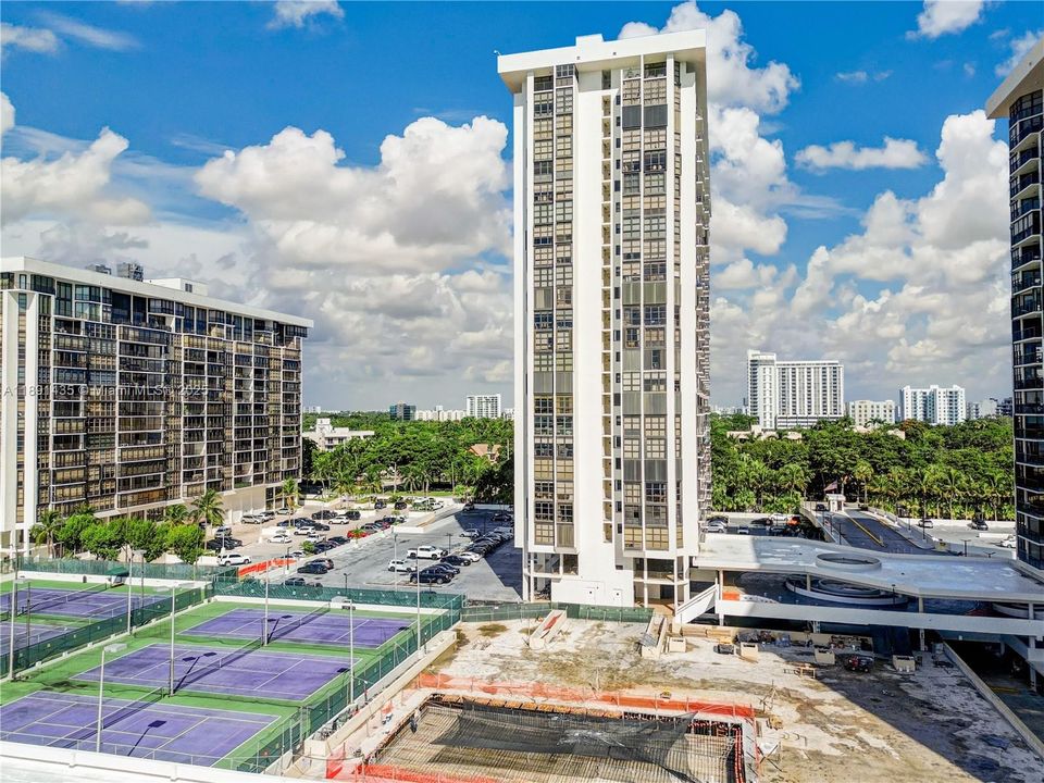 For Sale: $665,000 (2 beds, 2 baths, 1467 Square Feet)