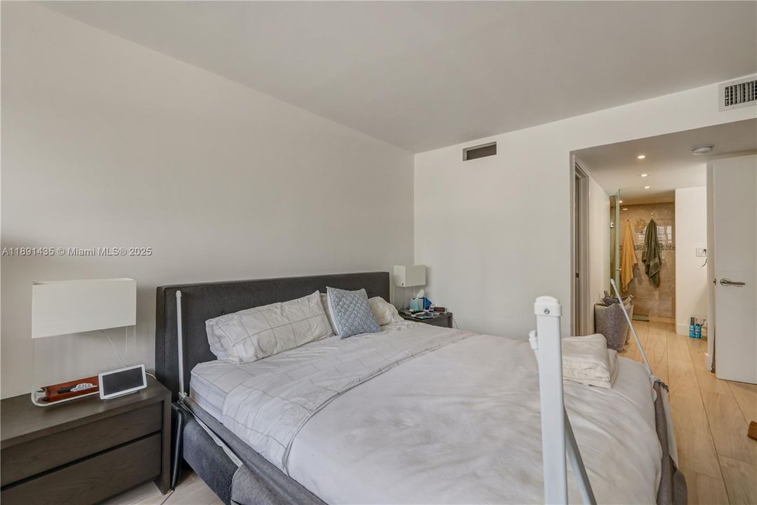 For Sale: $665,000 (2 beds, 2 baths, 1467 Square Feet)