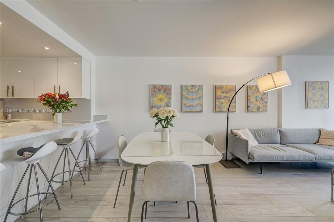 For Sale: $665,000 (2 beds, 2 baths, 1467 Square Feet)