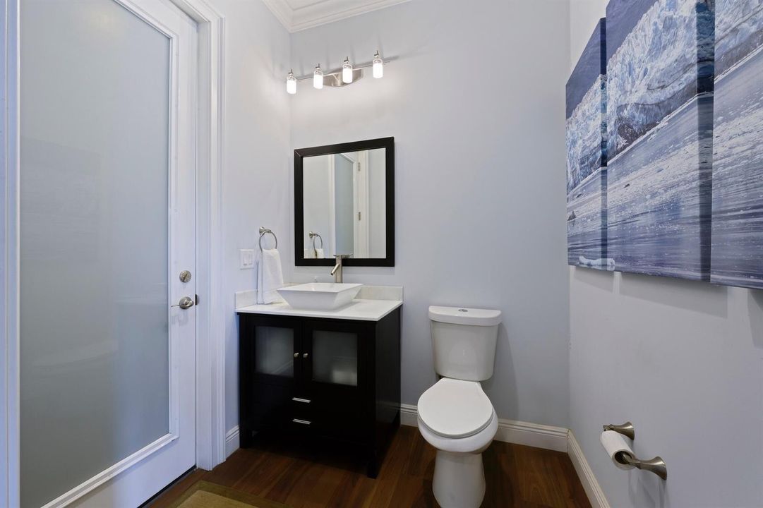 Tack Bathroom