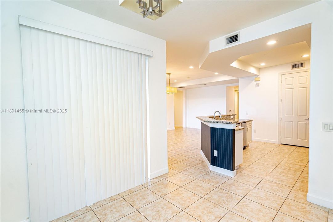 Recently Rented: $3,500 (3 beds, 2 baths, 1401 Square Feet)