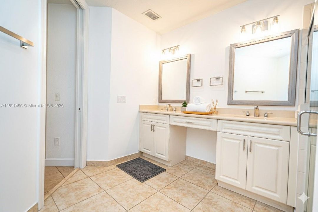 Recently Rented: $3,500 (3 beds, 2 baths, 1401 Square Feet)