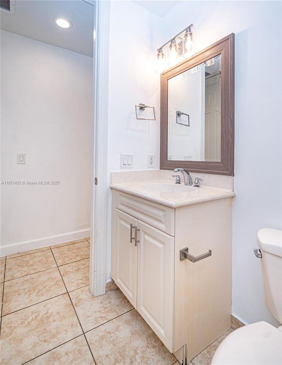 Recently Rented: $3,500 (3 beds, 2 baths, 1401 Square Feet)