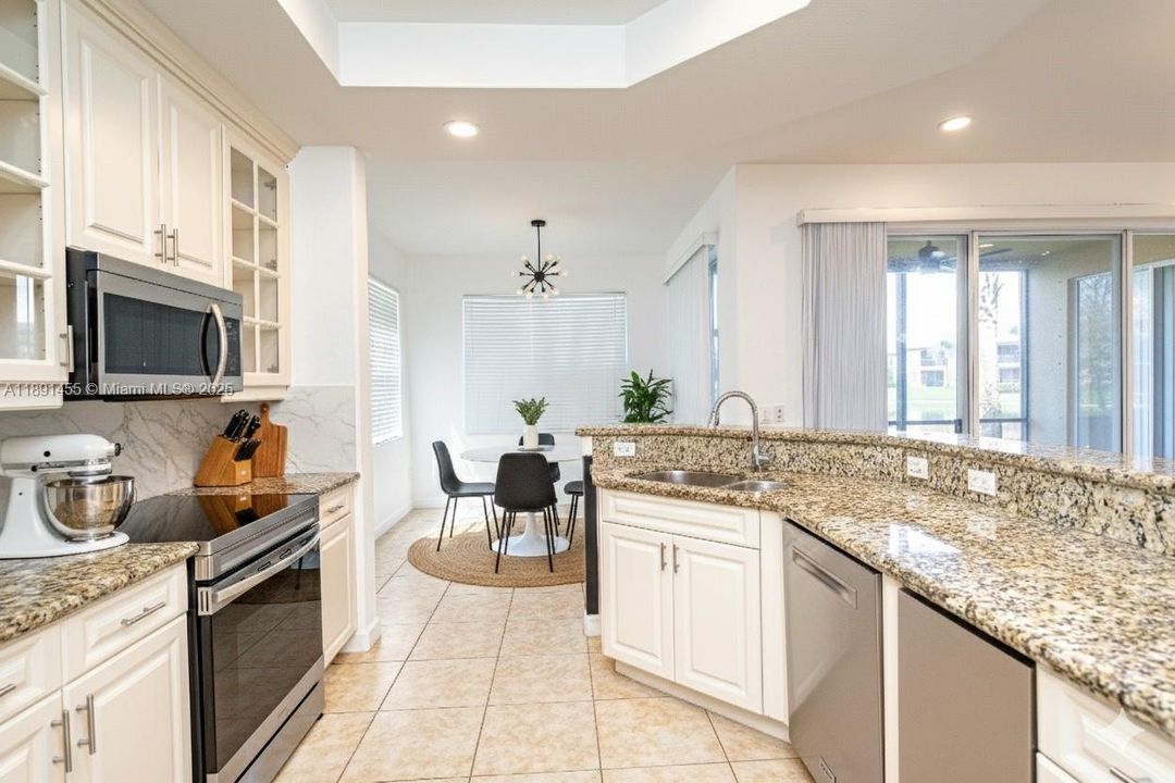 Recently Rented: $3,500 (3 beds, 2 baths, 1401 Square Feet)