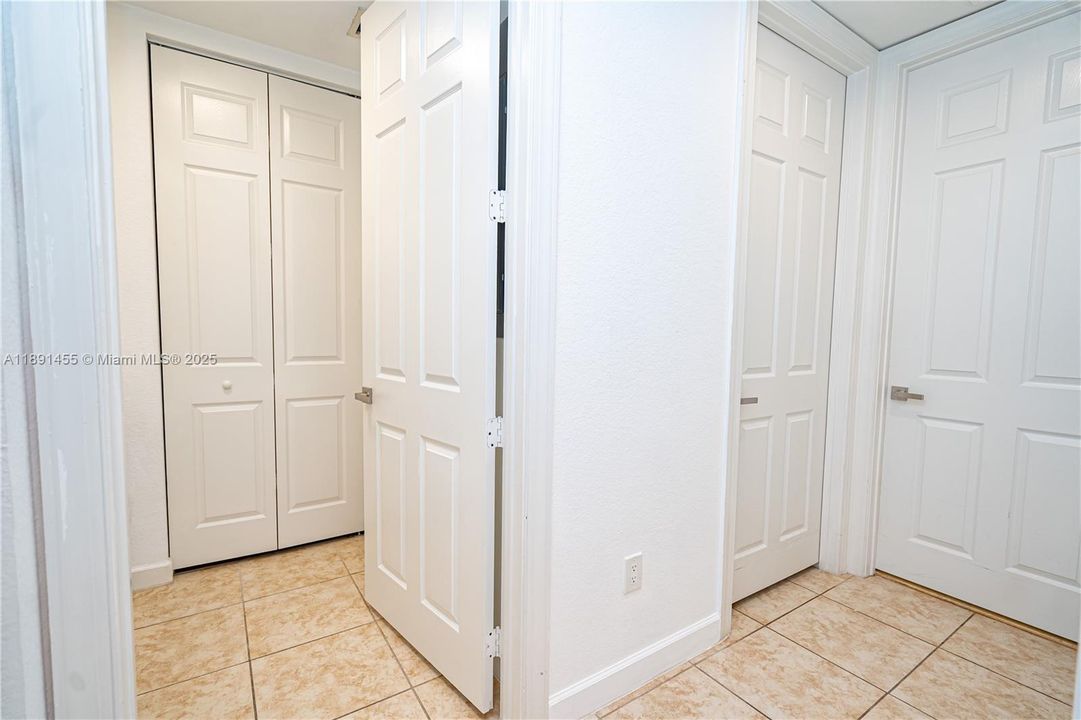 Recently Rented: $3,500 (3 beds, 2 baths, 1401 Square Feet)