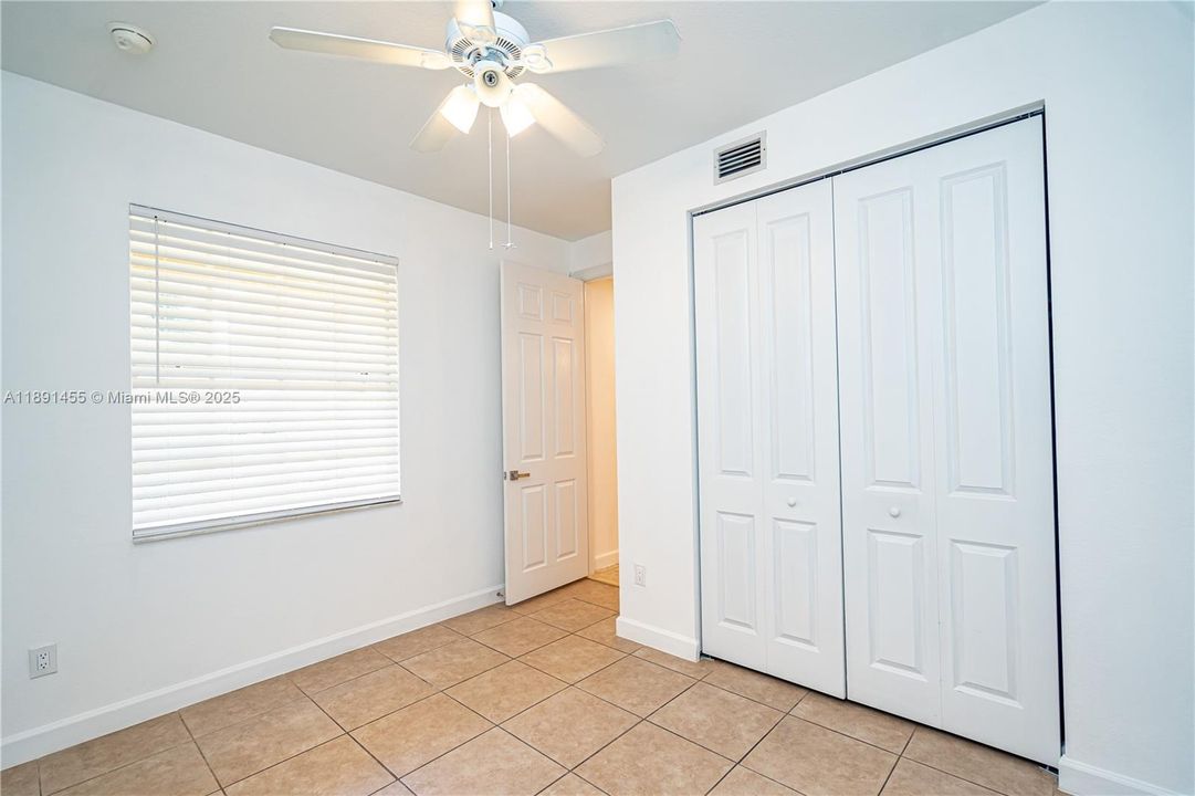 Recently Rented: $3,500 (3 beds, 2 baths, 1401 Square Feet)