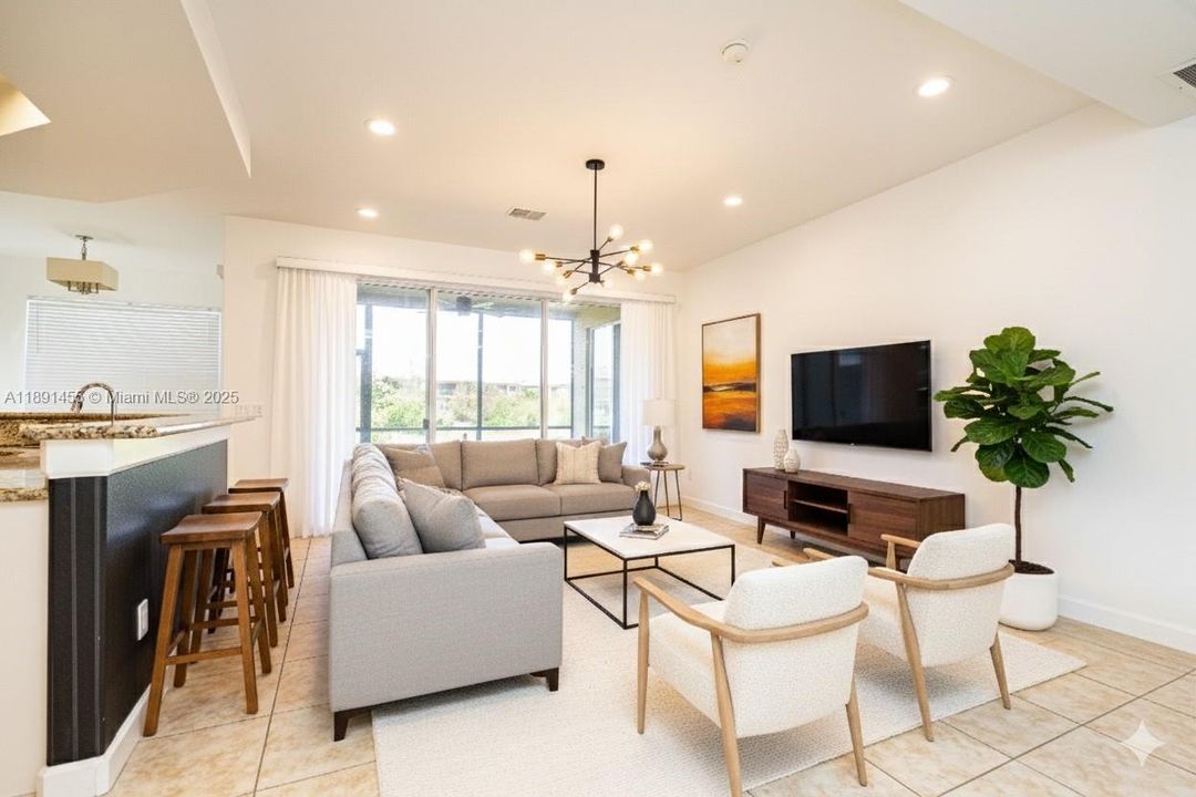 Recently Rented: $3,500 (3 beds, 2 baths, 1401 Square Feet)