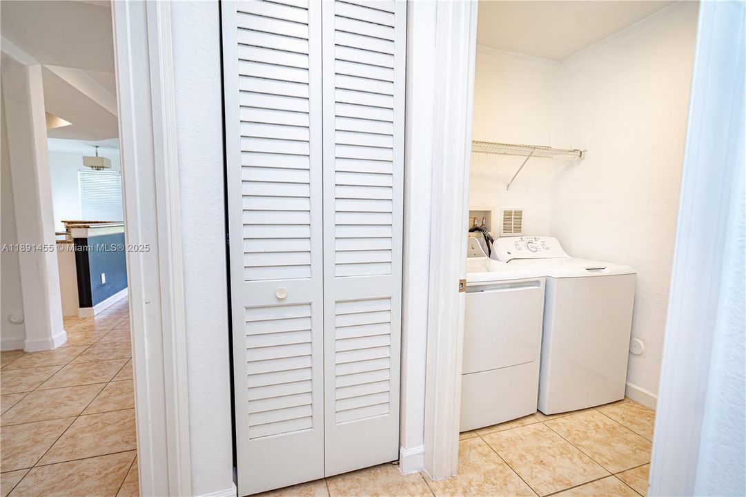 Recently Rented: $3,500 (3 beds, 2 baths, 1401 Square Feet)