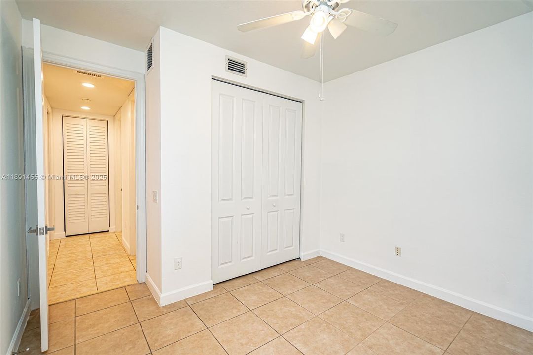 Recently Rented: $3,500 (3 beds, 2 baths, 1401 Square Feet)