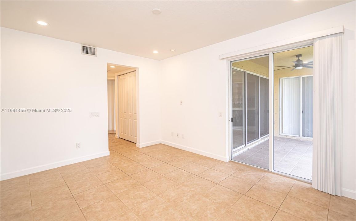 Recently Rented: $3,500 (3 beds, 2 baths, 1401 Square Feet)