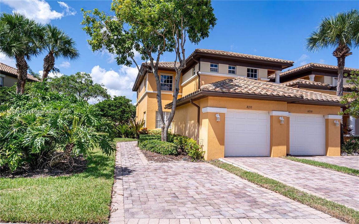 Recently Rented: $3,500 (3 beds, 2 baths, 1401 Square Feet)