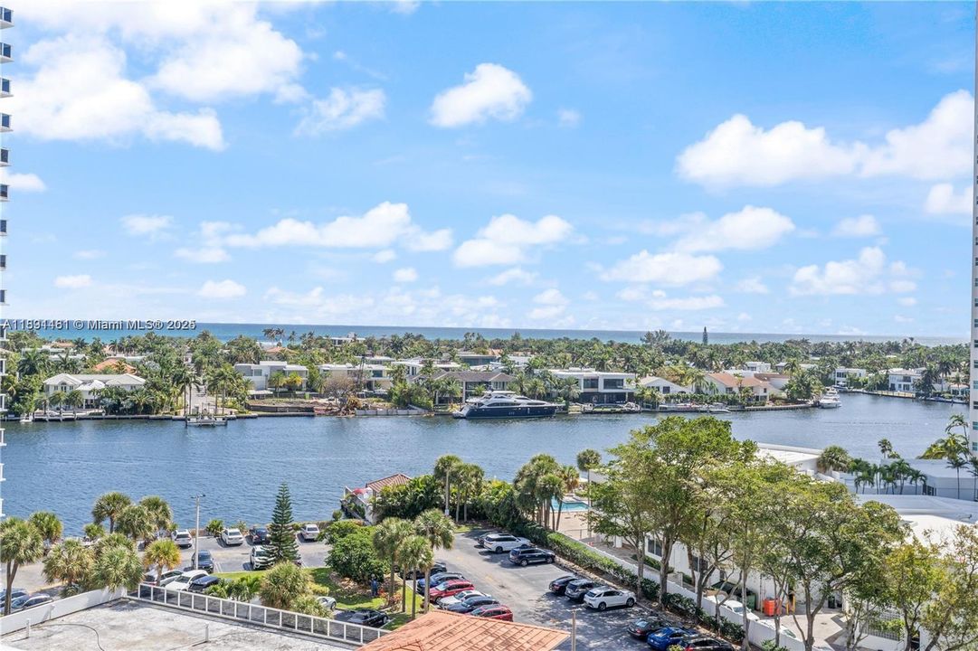 Recently Sold: $419,825 (3 beds, 3 baths, 1449 Square Feet)