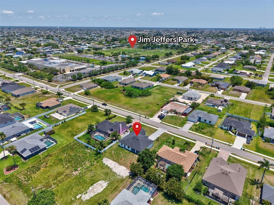 Недавно продано: $449,500 (3 спален, 3 ванн, 1950 Квадратных фут)