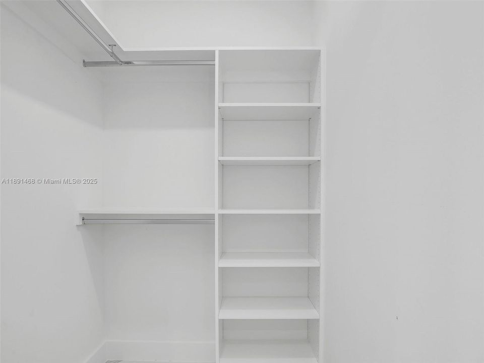 Недавно продано: $449,500 (3 спален, 3 ванн, 1950 Квадратных фут)