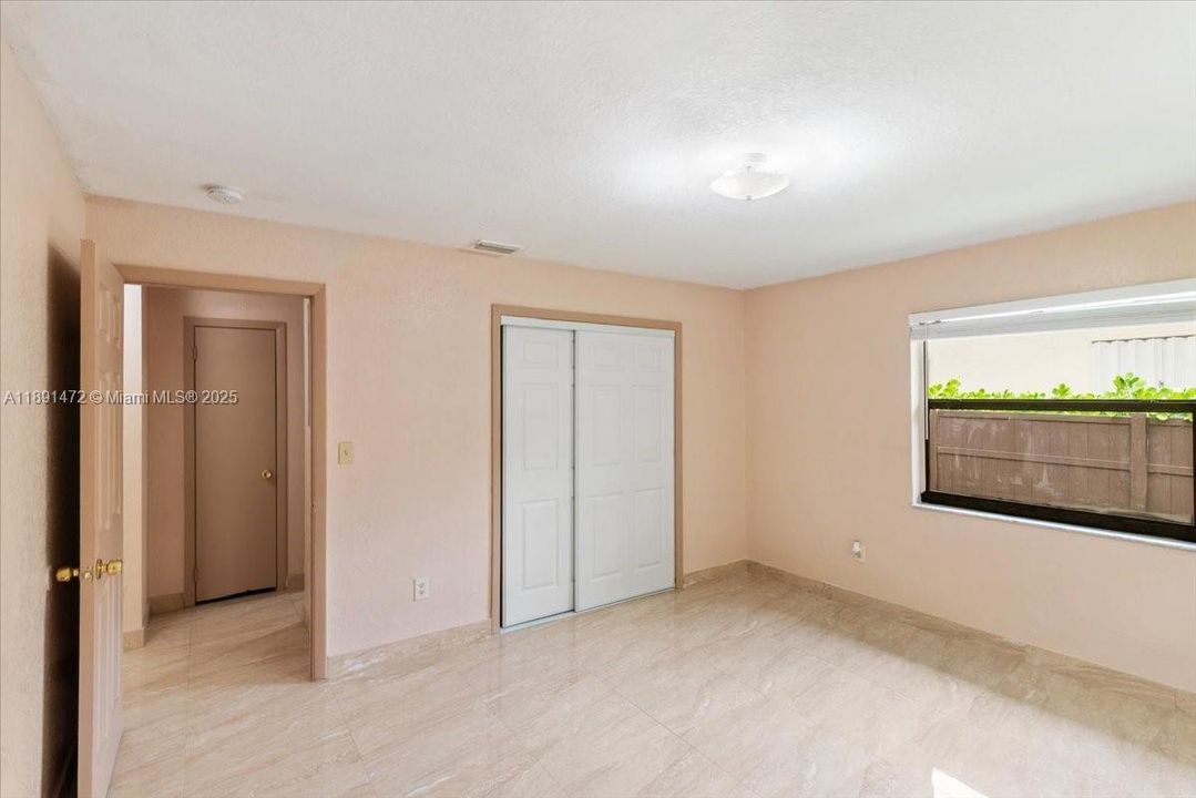 For Sale: $849,999 (4 beds, 2 baths, 1800 Square Feet)