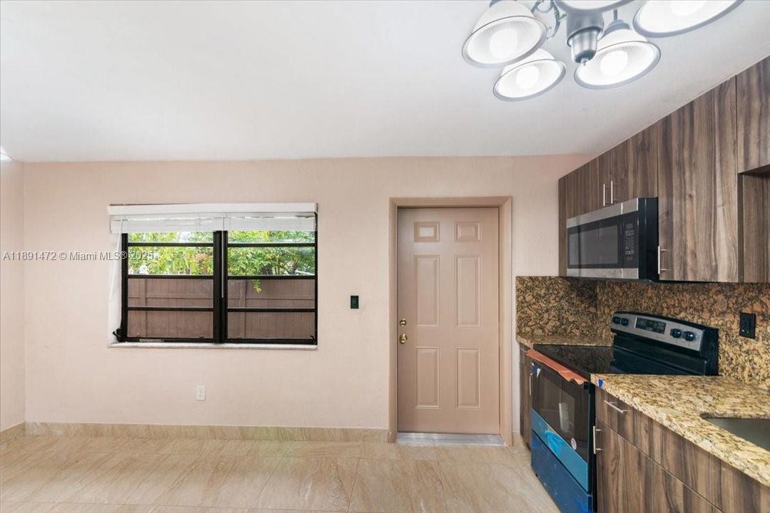 For Sale: $849,999 (4 beds, 2 baths, 1800 Square Feet)