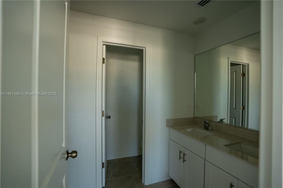 В аренду: $1,950 (3 спален, 2 ванн, 0 Квадратных фут)