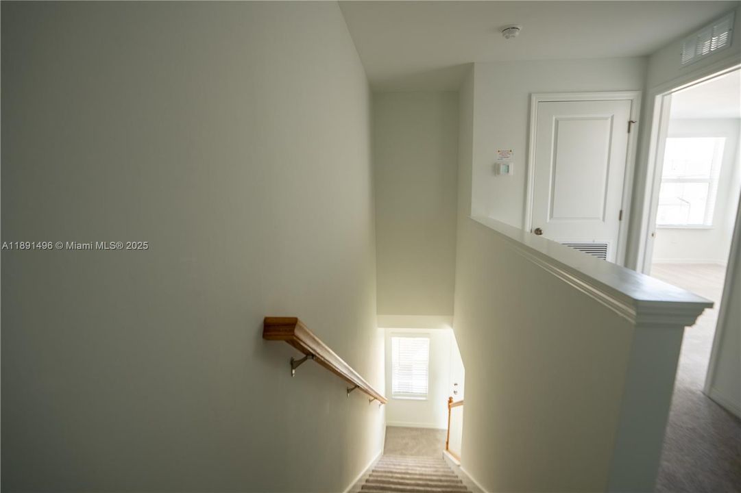 В аренду: $1,950 (3 спален, 2 ванн, 0 Квадратных фут)