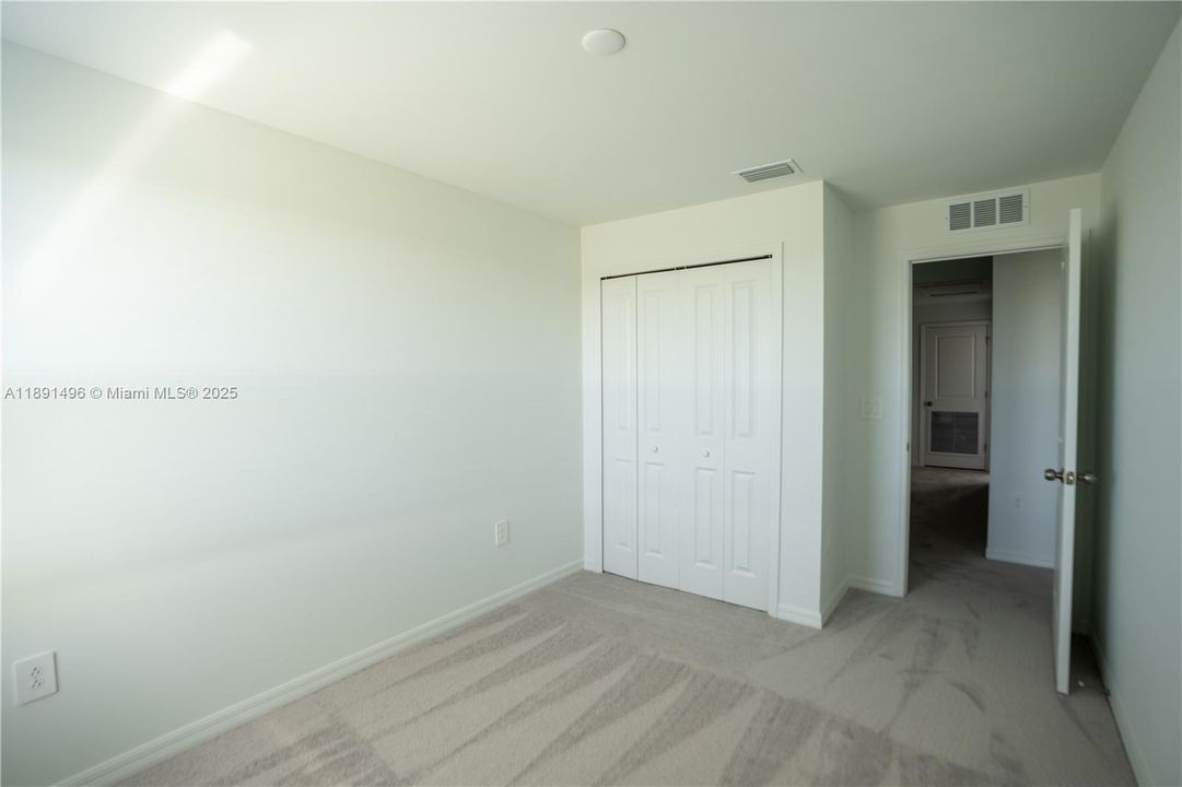 В аренду: $1,950 (3 спален, 2 ванн, 0 Квадратных фут)