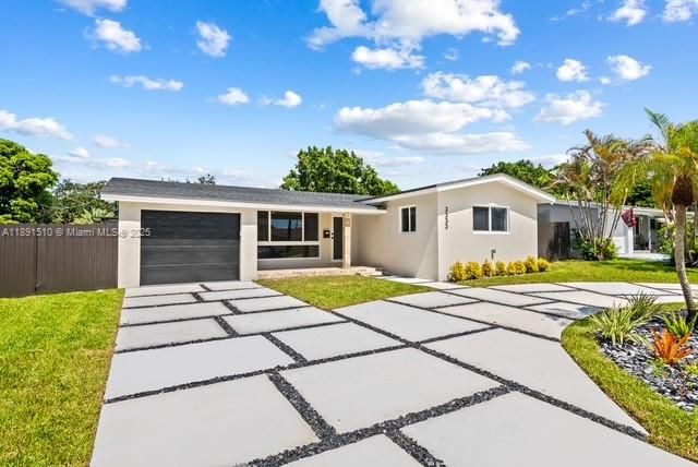 Active With Contract: $950,000 (4 beds, 2 baths, 1903 Square Feet)