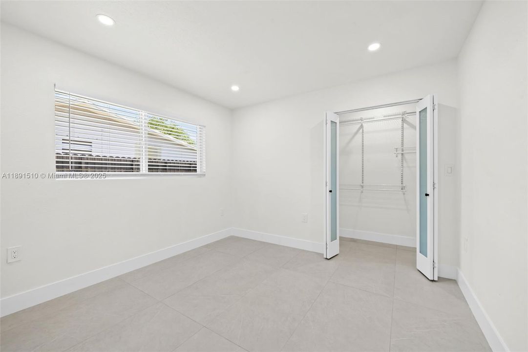 Active With Contract: $950,000 (4 beds, 2 baths, 1903 Square Feet)