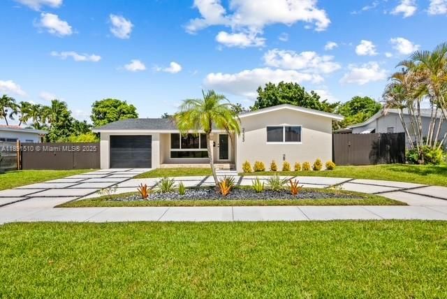 Active With Contract: $950,000 (4 beds, 2 baths, 1903 Square Feet)