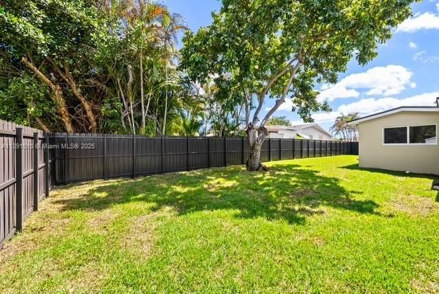 Active With Contract: $950,000 (4 beds, 2 baths, 1903 Square Feet)