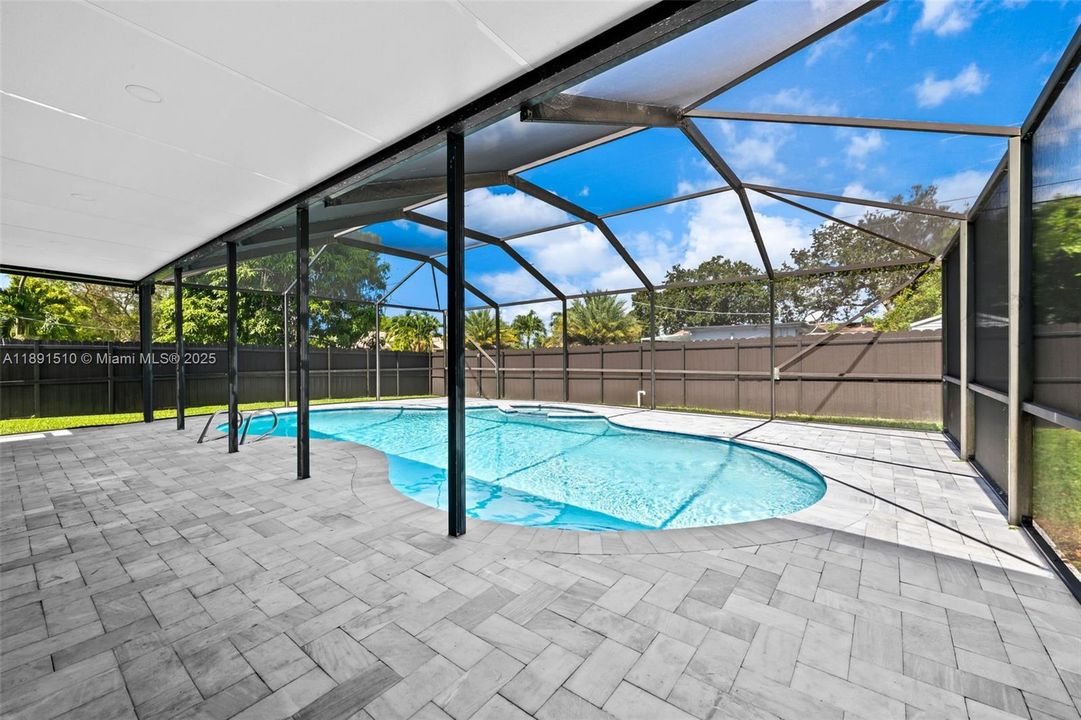 Active With Contract: $950,000 (4 beds, 2 baths, 1903 Square Feet)