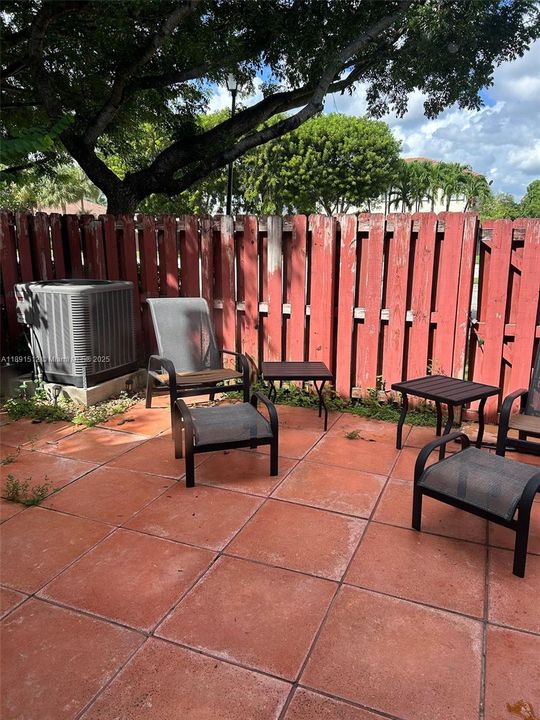 На продажу: $465,000 (3 спален, 2 ванн, 1416 Квадратных фут)