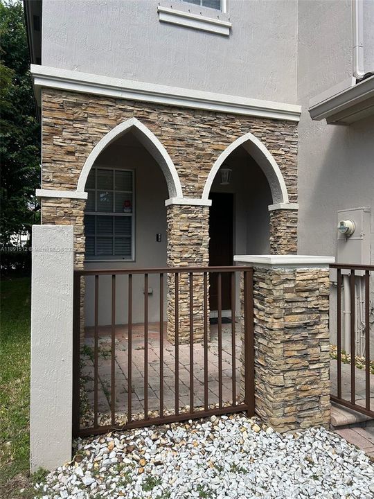 На продажу: $465,000 (3 спален, 2 ванн, 1416 Квадратных фут)