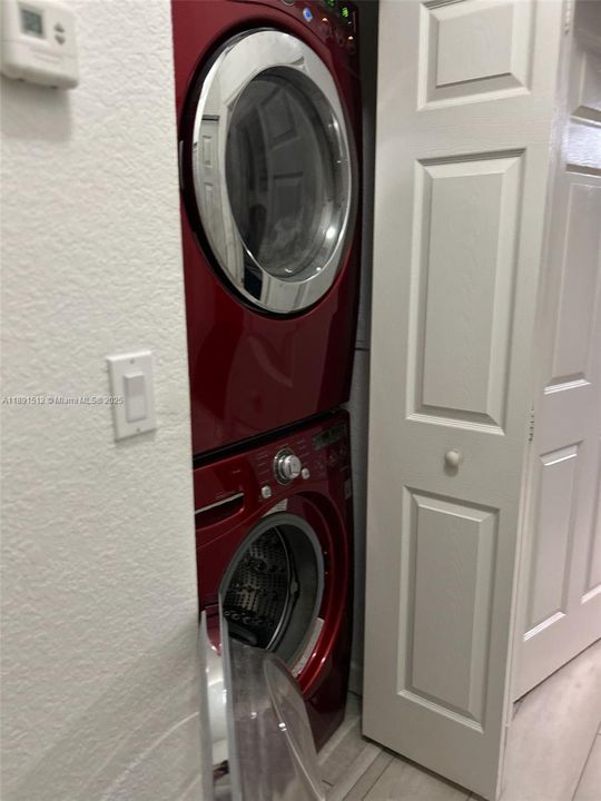 На продажу: $465,000 (3 спален, 2 ванн, 1416 Квадратных фут)