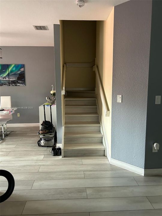 На продажу: $465,000 (3 спален, 2 ванн, 1416 Квадратных фут)